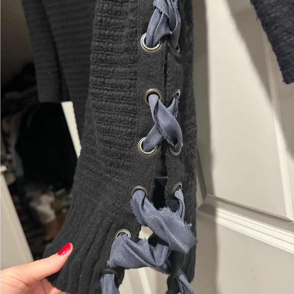 Free People Sweater - Picture 1 of 3